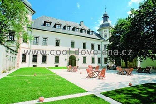Hotel JUFA Röthelstein Schloss